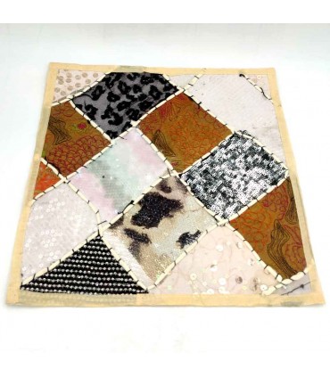 Funda Cojín Pathwork - Recortes Sari - Artesania India - Modelo Jaudein 40x40cm