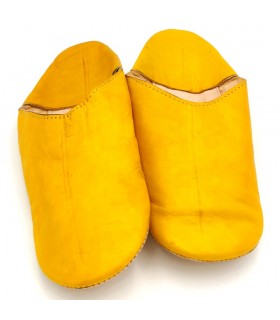 Babucha Zapatilla Andar por Casa Estilo Árabe - 100% Cuero - Color Amarillo - Artesanía Marroquí - Modelo Darun