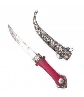 Dolch oder Dolch im arabischen Stil, marokkanisches Zierhandwerk, Alpaka-geprägtes Khashab-Modell