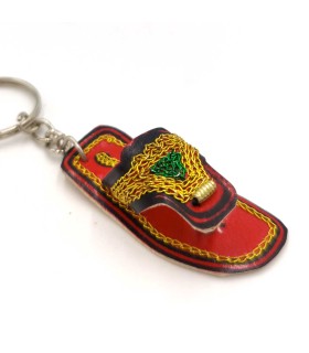 Handgefertigter Schlüsselanhänger in Form einer Sandale – verschiedene Farben | Exklusives Souvenir aus Pakistan und Indien