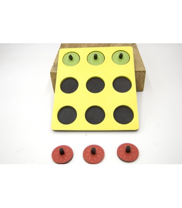 Jeu Tic Tac Toe avec des pièces de treillis arabes