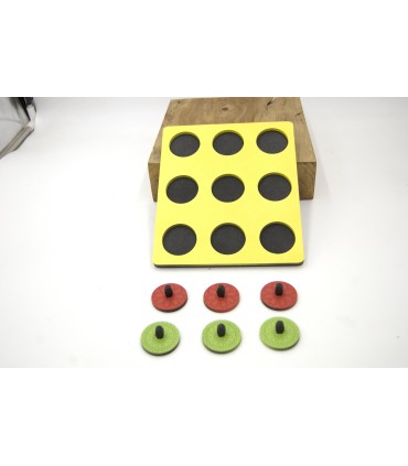 Juego de Tres en Raya con Fichas de Celosía Árabe