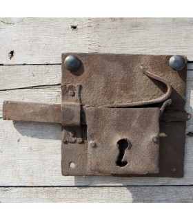 Cerradura Forja - Artesana - Incluye Llave - 15 x 15 cm