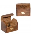 Stallo legno del tronco del turibolo - coni