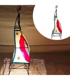 Lampen mit Schmiede und Haut mit Henna - verschiedene Modelle bemalt