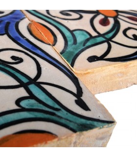 Al-Andalus - 10 cm - several designs - handcrafted tile - model 27