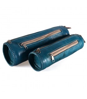 Game 2 leather cases - great quality - fine finishing - 2 measures - model there