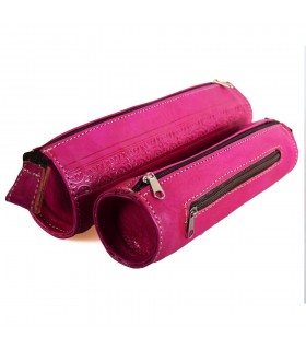 Game 2 leather cases - great quality - fine finishing - 2 measures - model there