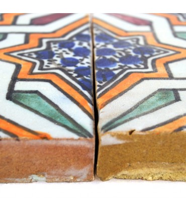 Al-Andalus - 10 cm - several designs - handcrafted tile - model 36